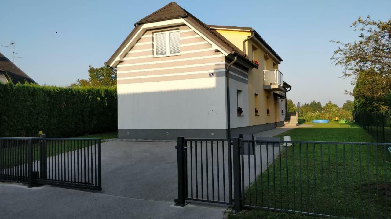 Ana'S Place Celje Exterior photo